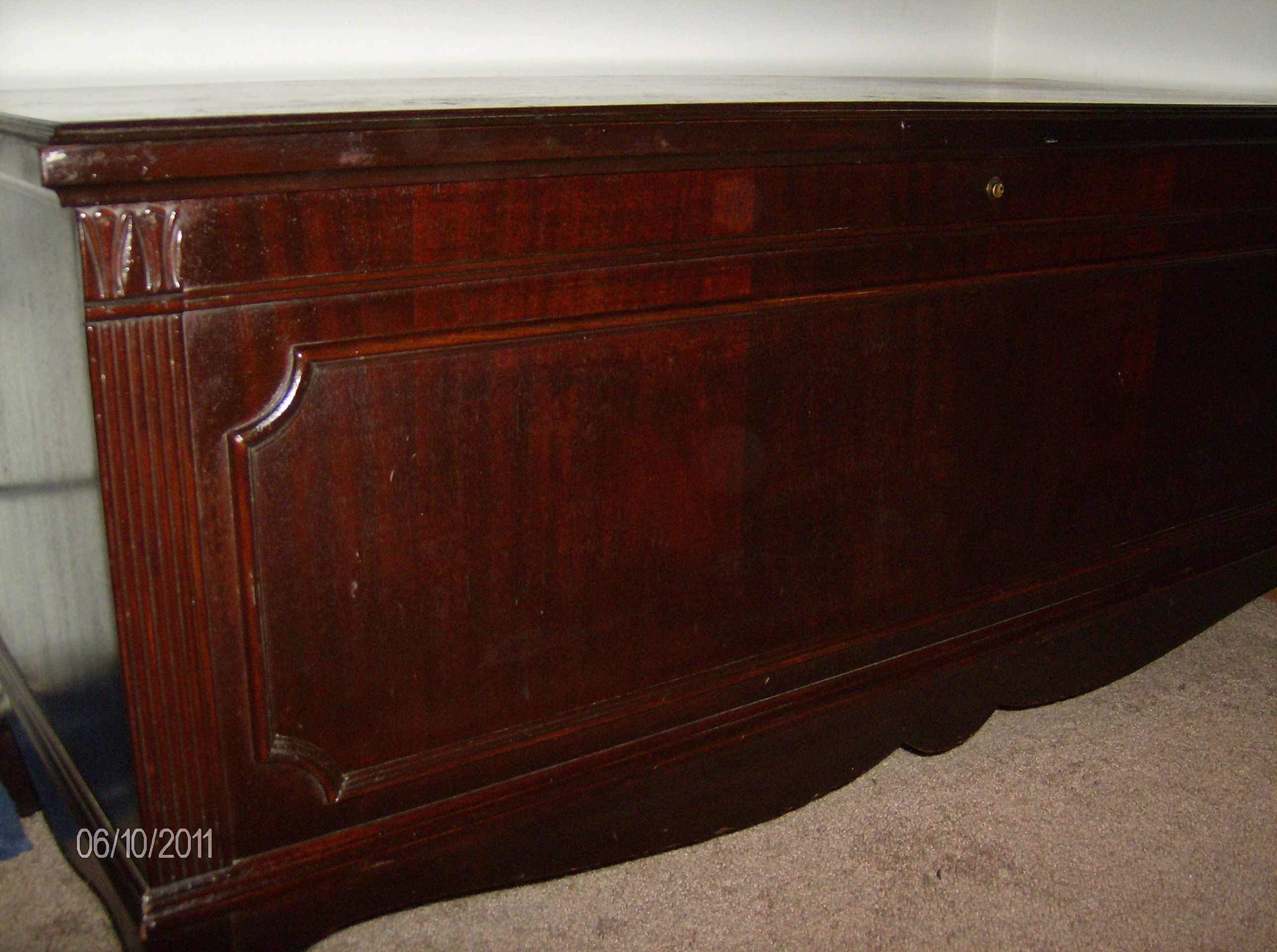 Dillingham Blue Bird Hope Chest, Cedar lined serial 051699
